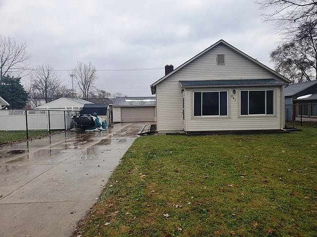 1st image of 861 Hawthorne Ave