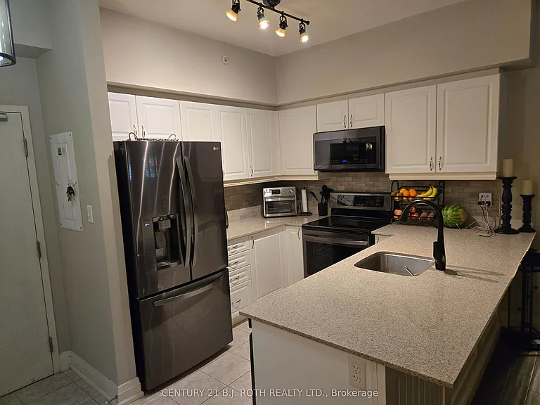 300 Essa Rd #105 — Photo 5