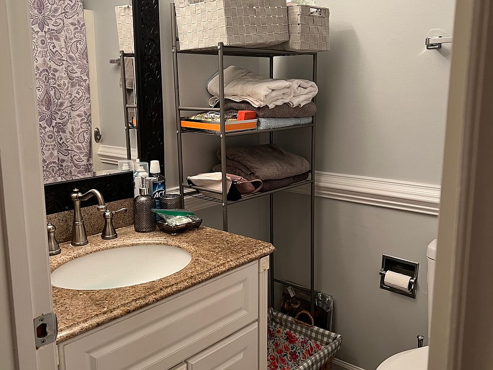 1st floor bathroom