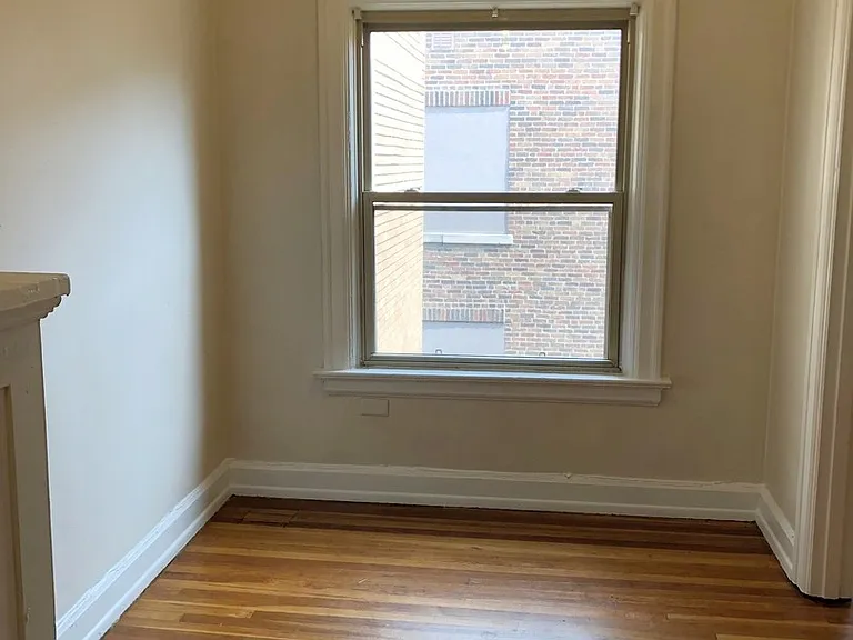 1 & 2 Bedroom Apartments in Downtown Indianapolis - Meridian Plaza Awaits You! — Photo 15