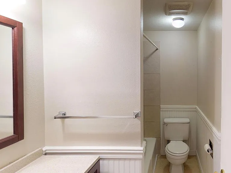 3535 N Borthwick Ave — Photo 19