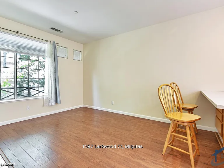 1587 Larkwood Ct — Photo 5