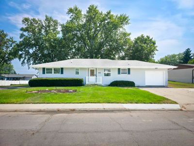 2201 W Madison Ave, Norfolk, NE, 68701