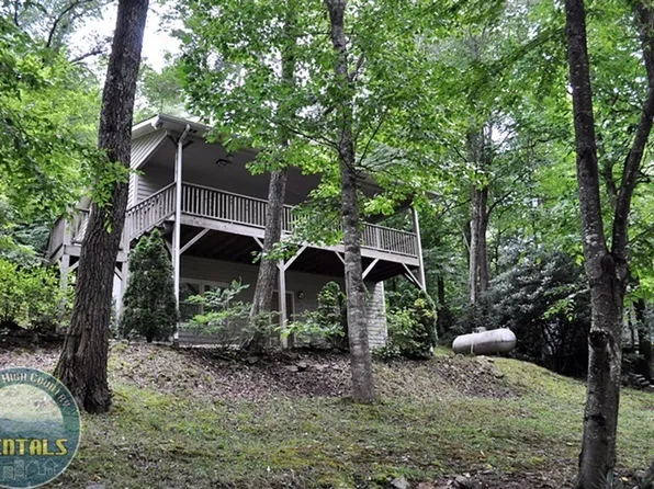131 Hummingbird Hill Dr, Boone, NC 28607