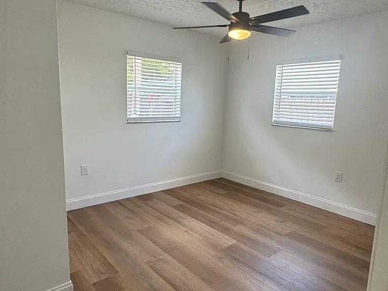 2203 Avenue Q — Photo 6