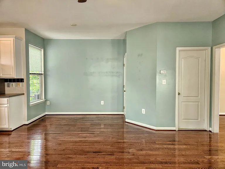 13906 Gothic Dr — Photo 20
