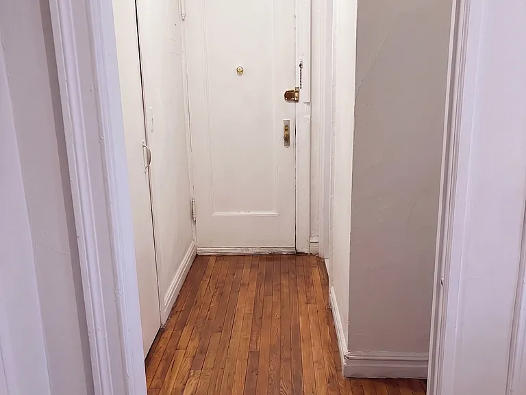 624 W 176th St #39 — Photo 11