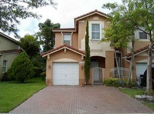 15404 SW 9th Way, Miami, FL 33194