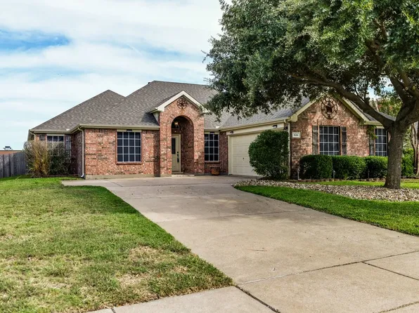 526 Branchwood Dr, Midlothian, TX 76065
