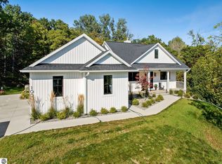 100 Terrace Lane Cmns, Leland, MI 49654