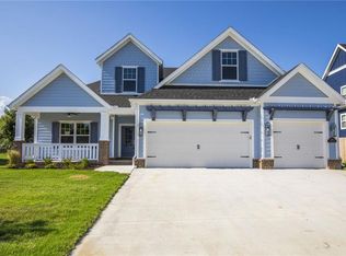 806 Chancery Ln, Cave Springs, AR 72718