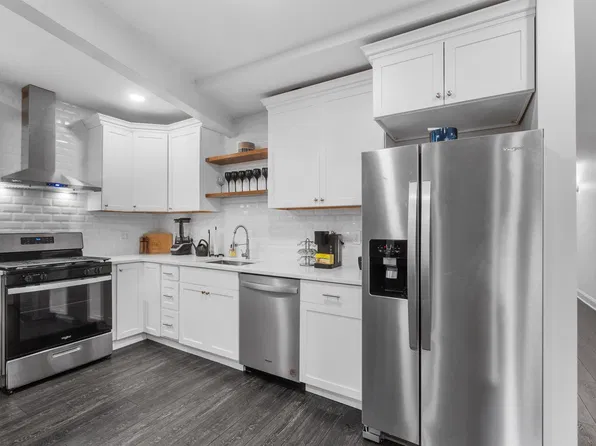 247 Montgomery St #B, Jersey City, NJ 07302