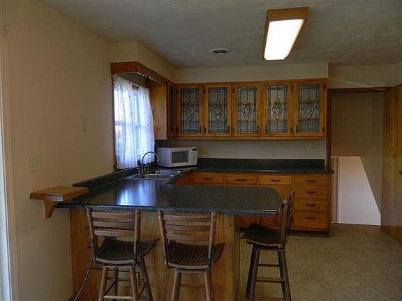 4th image of 721 Skyview Dr