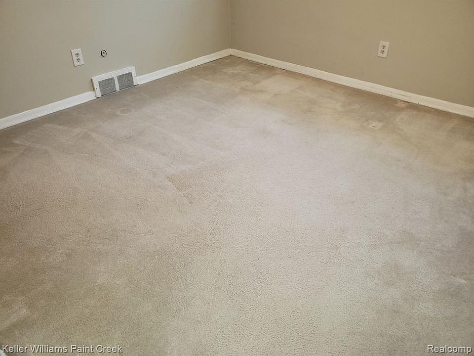3107 Linwood Ave, photo 18