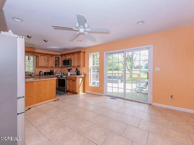 627 Eltone Rd — Photo 26