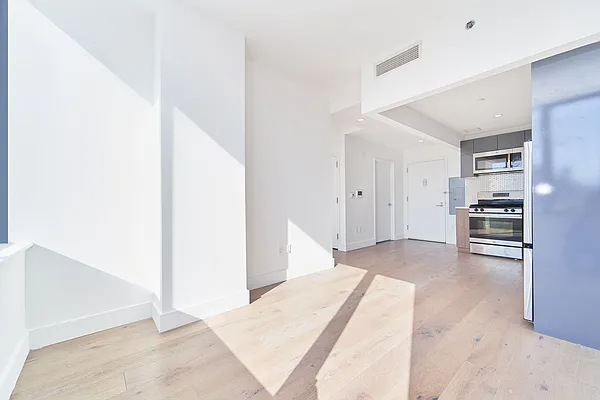 Rented by Living New York | media 32