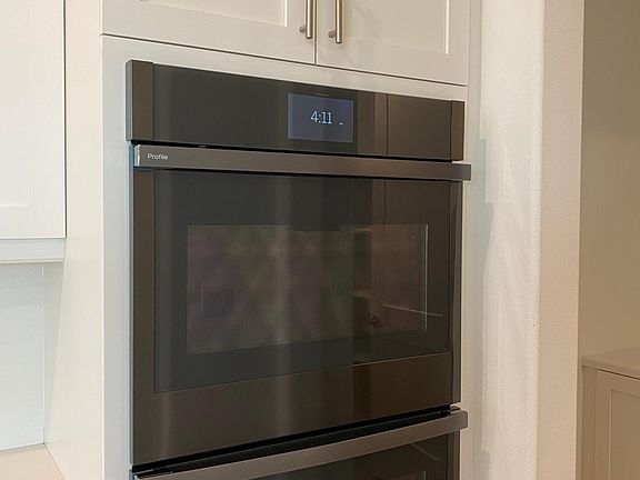 Double oven in the gourmet kitchen