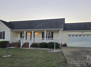 154 Westover Dr, Lincolnton, NC 28092