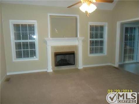 4th image of 3454 Leslie Ln