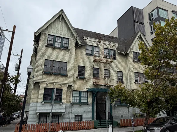 2346 Valdez St APT 6, Oakland, CA 94612
