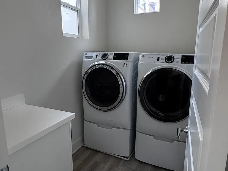 10602 Hud Ct — Photo 11