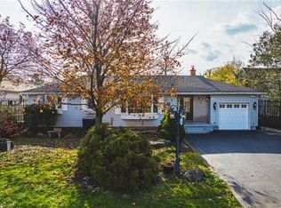 1164 Barton St, Hamilton, ON L8E5H1