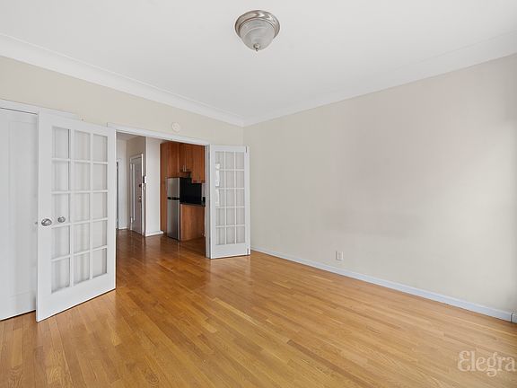 4th image of 1606 1st Ave APT 3D