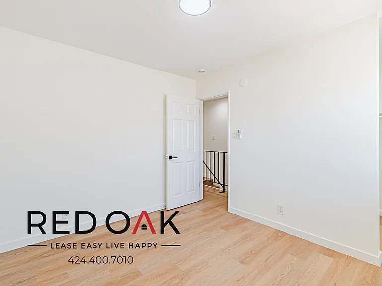 1540 W 145th St #14 — Photo 22