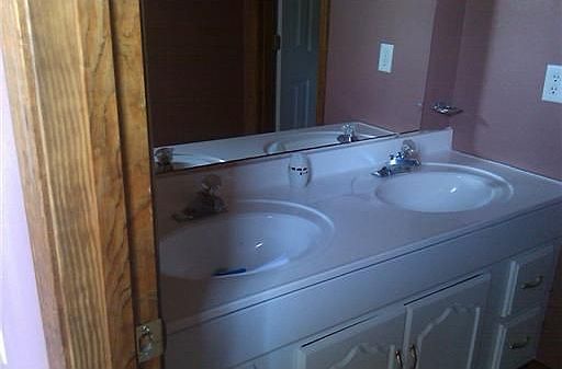 4th image of 2009 Parkview Dr