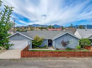633 Spur St, Weed, CA 96094