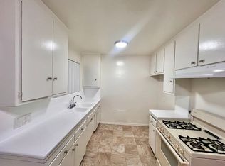 8445 Amigo Ave Northridge, CA 91325, Northridge, CA 91324