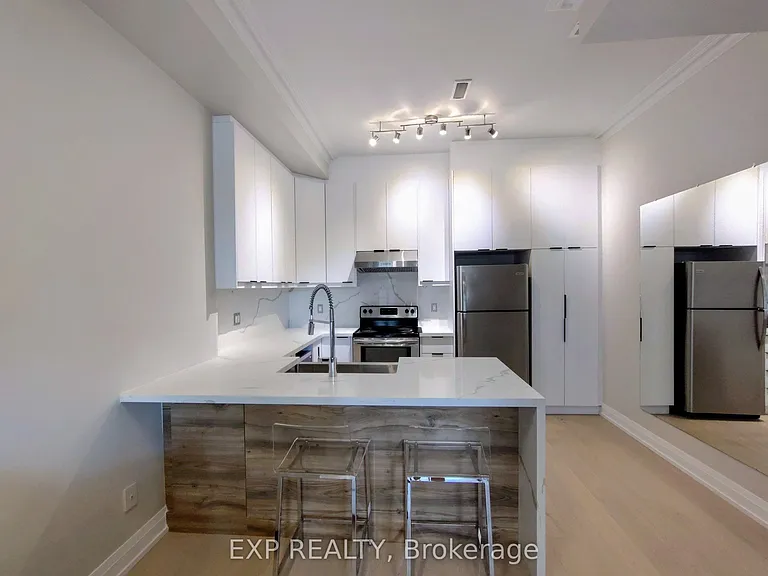 601 Adelaide St W — Photo 6
