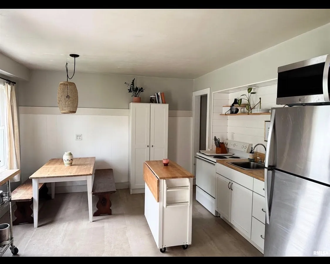 3 bed, 1128 sqft, $1,650 — Photo 4