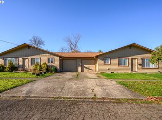 901 S Columbia St, Newberg, OR 97132
