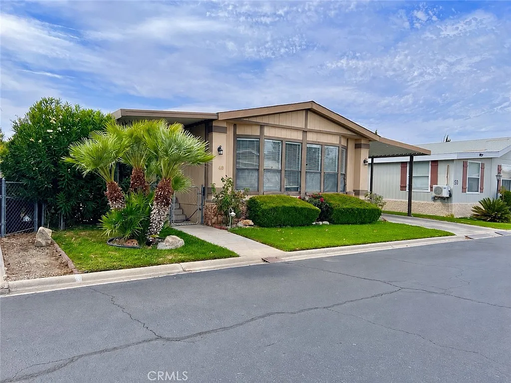 3 bed, 1344 sqft, $2,295 — Photo 2
