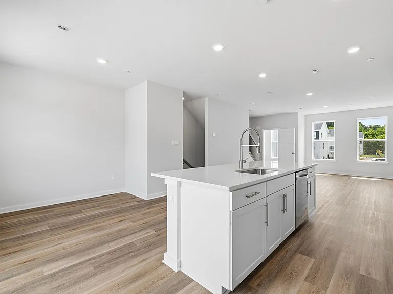 520 Cooper St — Photo 5