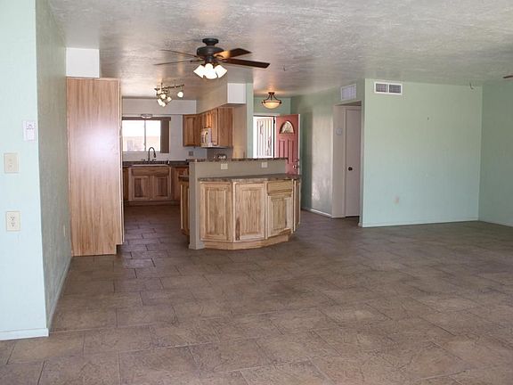 5th image of 10121 W Cheryl Dr