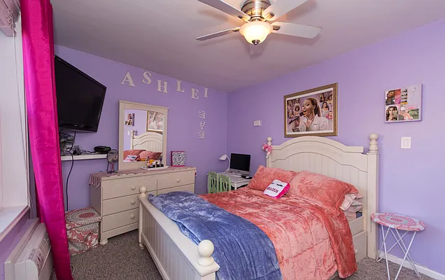 Sold by Re/Max In The City | media 13