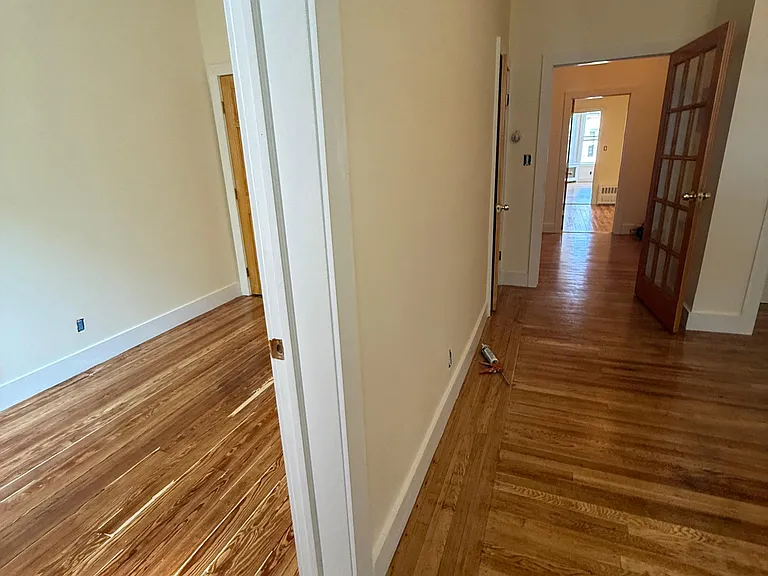 6137 Gates Ave #2B — Photo 7