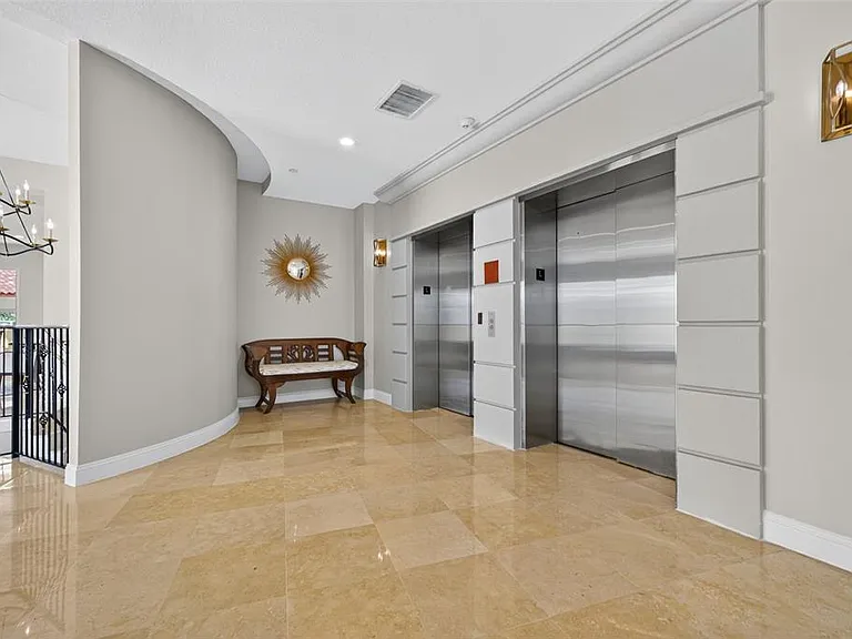 555 5th Ave NE #332 — Photo 45