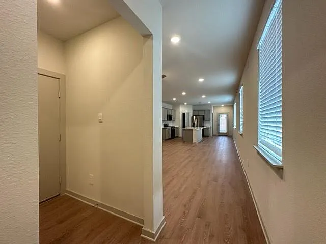 1316 Plymouth Rd — Photo 5