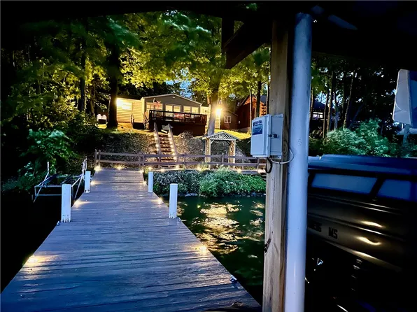 8119 Martin Rd, Wolcott, NY 14590