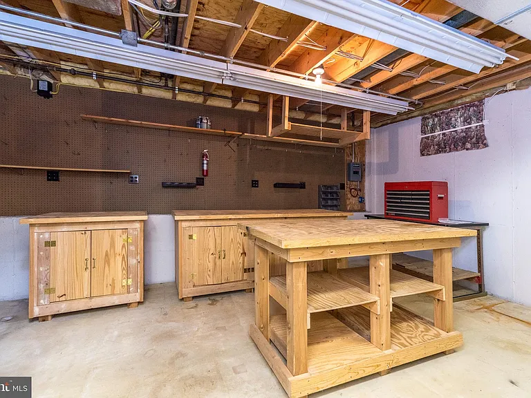 100 Live Oak Dr — Photo 49