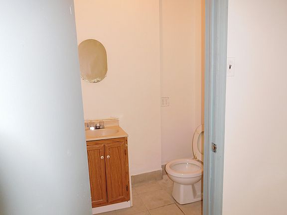 1st floor store for rent