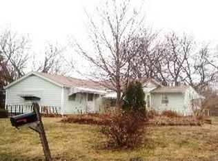 1215 S Berry Rd, Independence, MO 64057