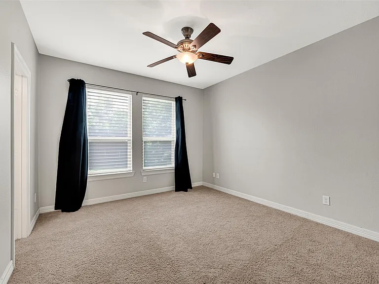 2815 Kings Retreat Cir — Photo 7