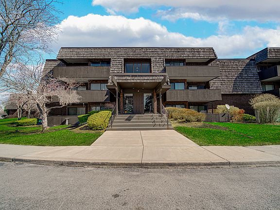 2nd image of 511 Timber Ridge Dr APT 202