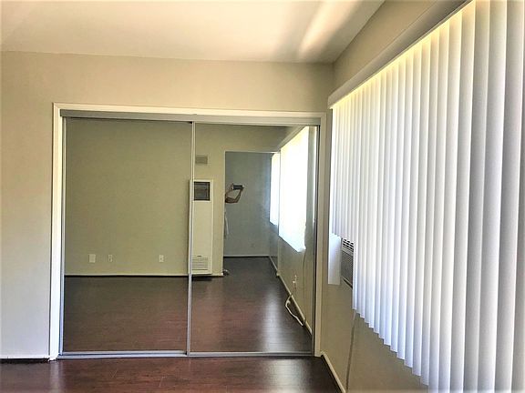 3rd image of 1001 N Gardner St APT 102