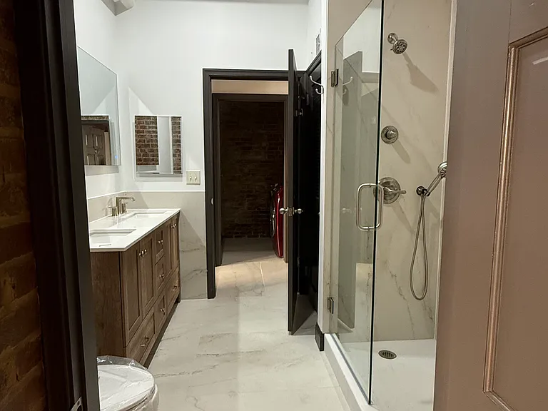 18 Catherine St #103 — Photo 10