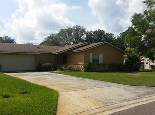 203 Meadow Hills Dr, Sanford, FL 32773
